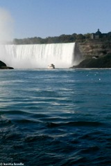 Niagara Falls on Kavey Eats © Kavita Favelle -101238