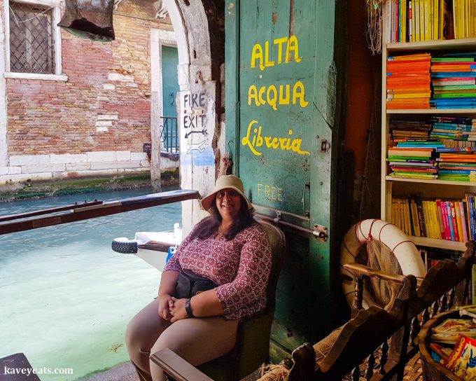 Libreria Acqua Alta, a wonderfully eccentric bookshop in Venice (c) Kavey Eats