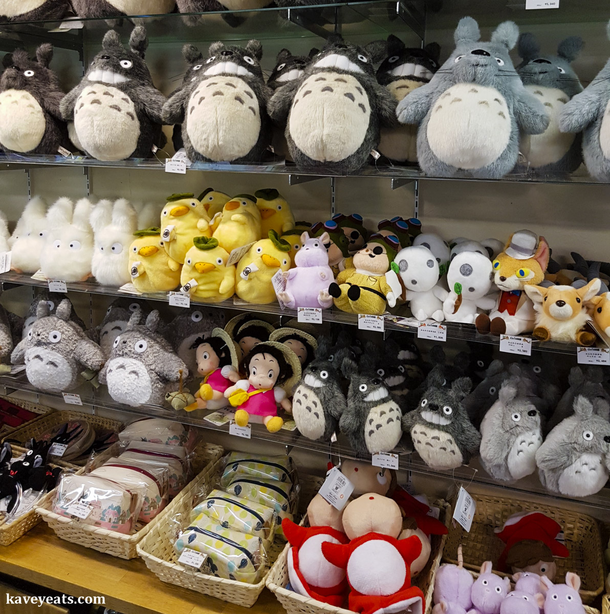 Authentic Japanese Souvenirs - Top 25 Items and Shops to Find Them