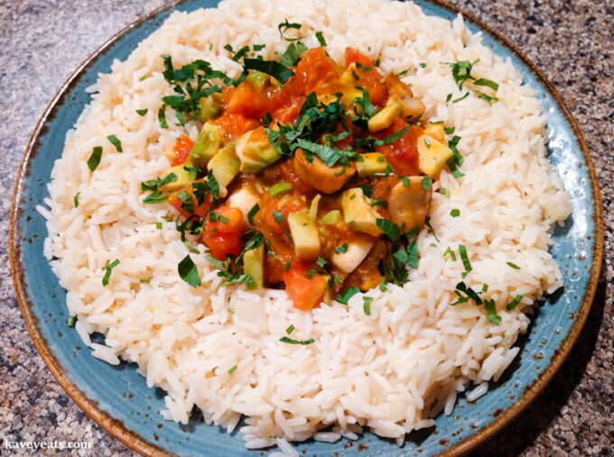 Harem pilav (avocado, wine and mushroom pilau)