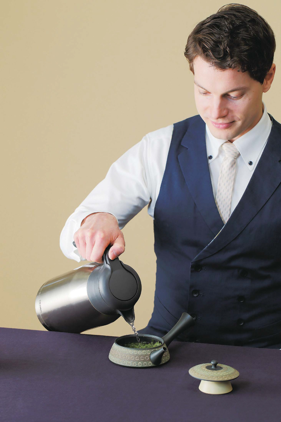 Oscar Brekell - Beginner's Guide to Japanese Tea